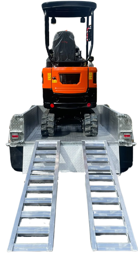 Alloy loading ramps rear trailer view