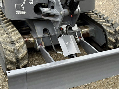 AM10 1.0T Mini Excavator - photo 2