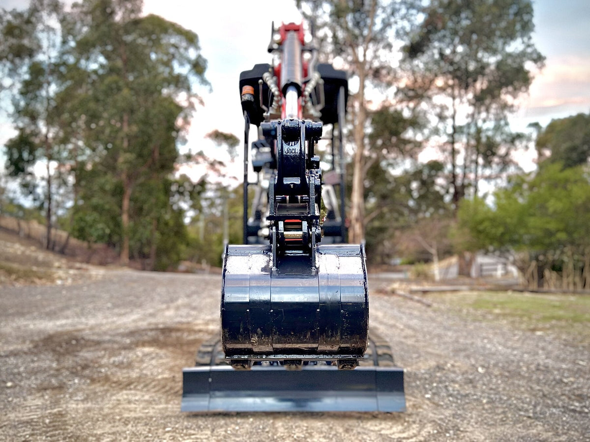 AM12 1.2T Mini Excavator - photo 2
