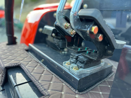 AM16 1.6T Mini Excavator - photo 1