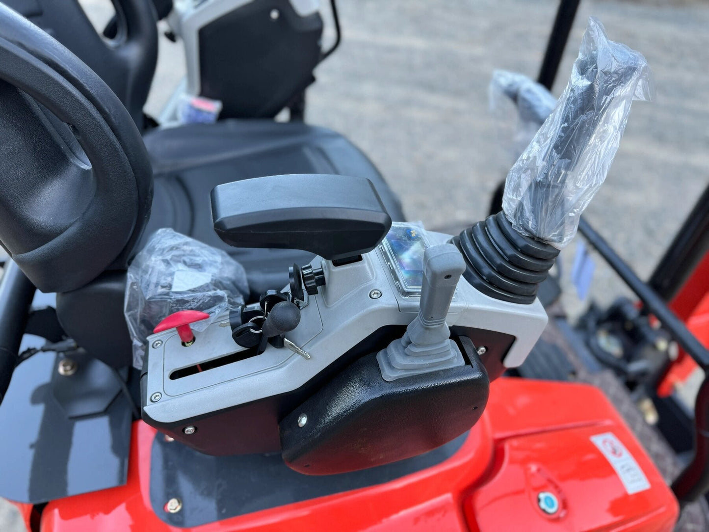 AM16 1.6T Mini Excavator - photo 15