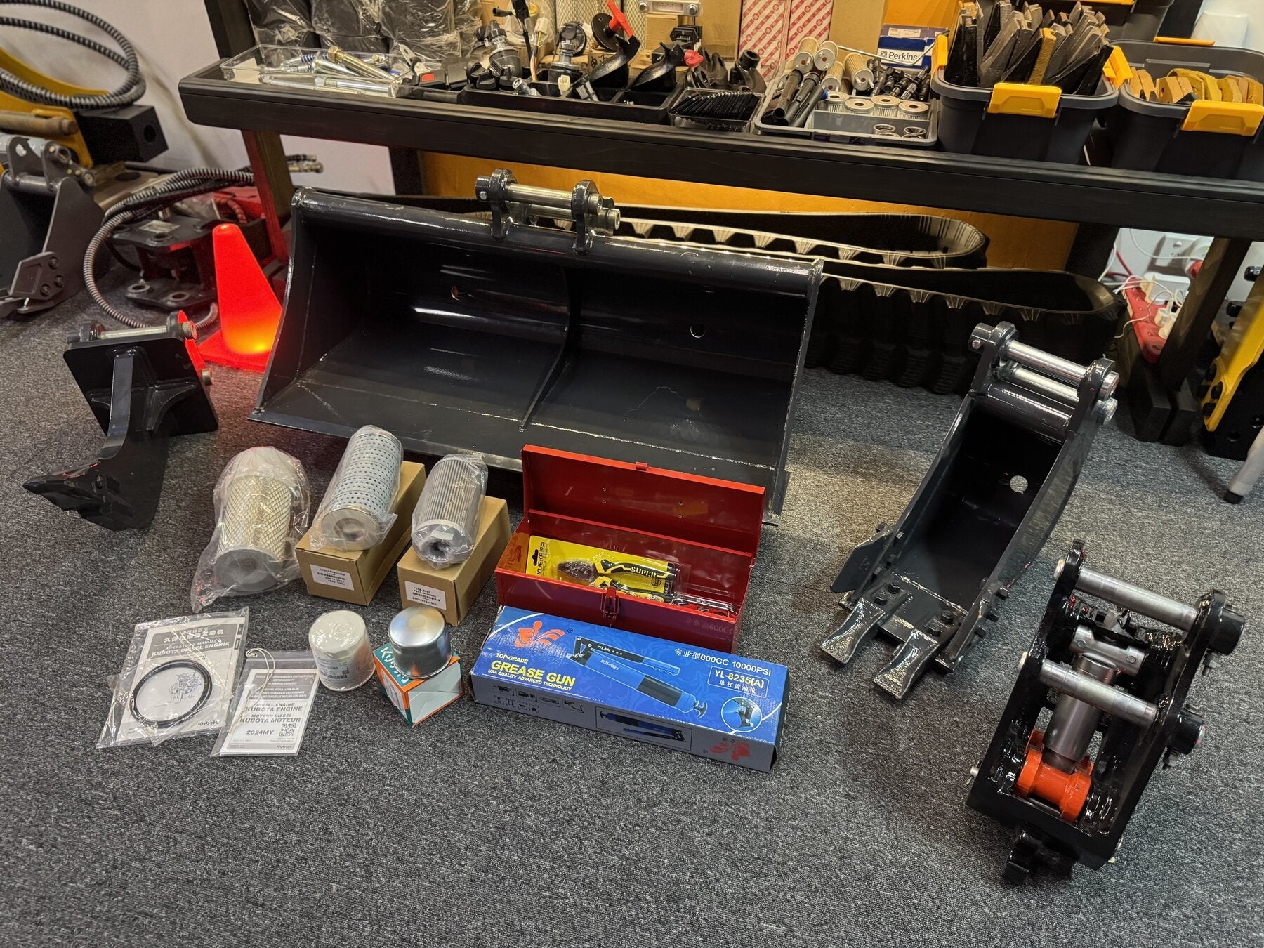 AM20 2.0T Mini Excavator Package - bundle view 5