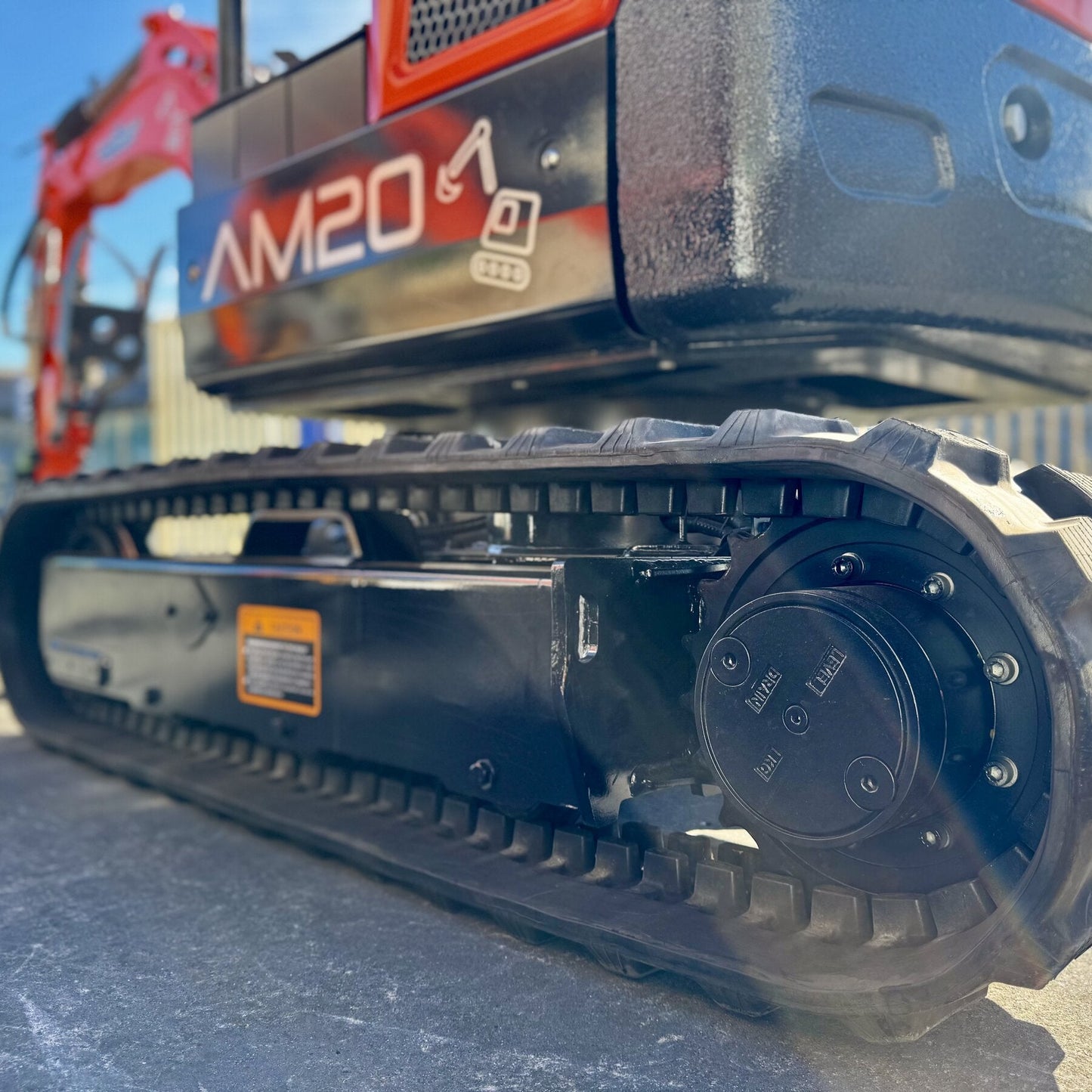 AM20 2.0T Mini Excavator - rear left track close-up