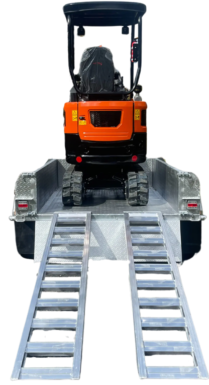 Alloy loading ramps rear trailer view